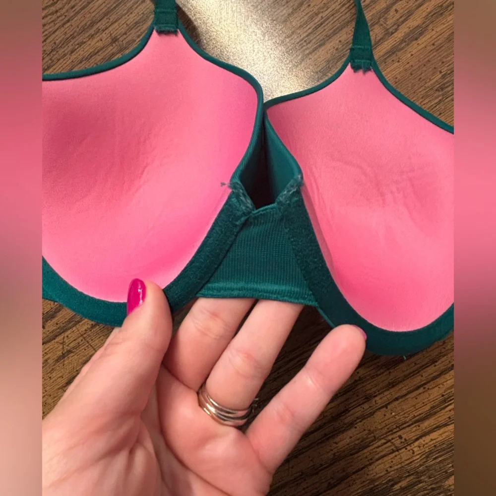 PINK wear everywhere lightly lined tshirt bra 32DD - Picture 6 of 6